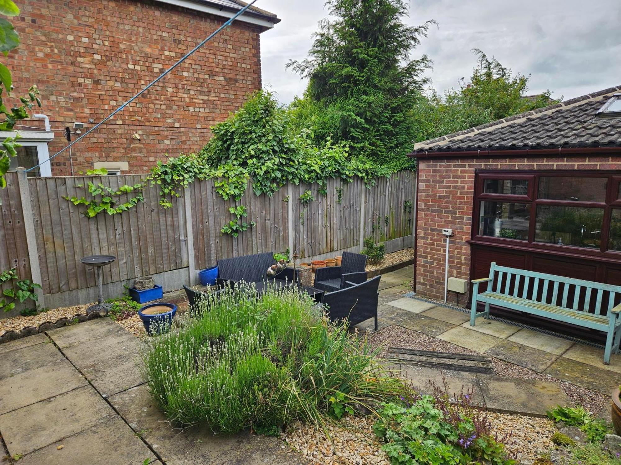 Redcot Gardens Stamford 4 Bed Contractor Familt Home With Parking Eksteriør billede